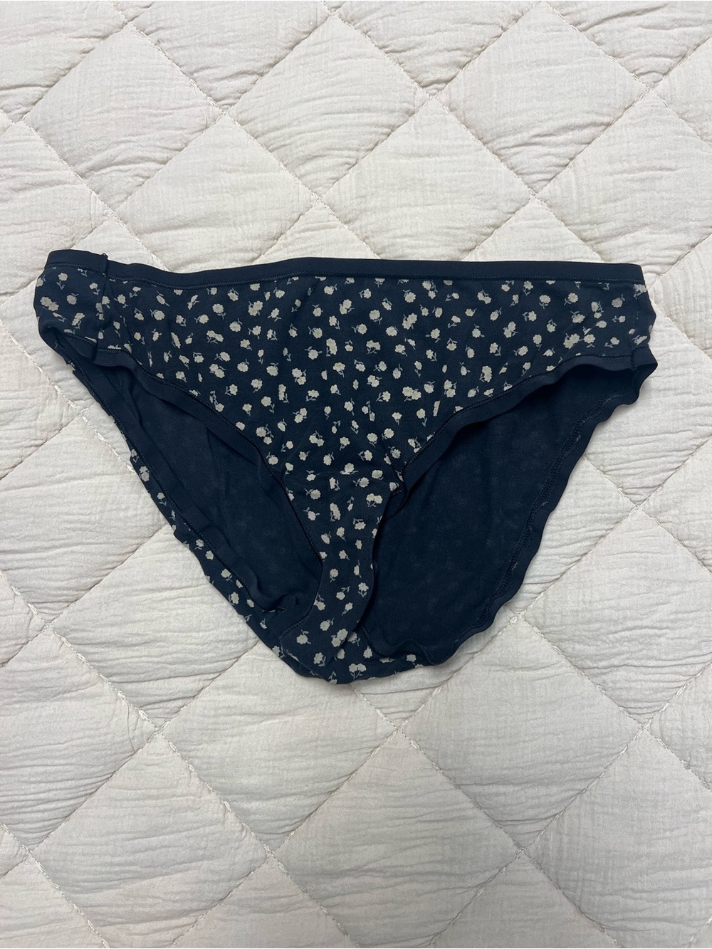 Amazon Essentials Black Cotton Briefs with Floral Pattern